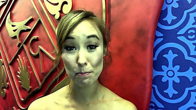 Blonde emo amateur solo masturbation