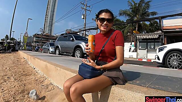 Amateur Thai teen having fun with millionaire boyfriend