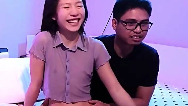 Sexy teen doggystyle fuck on webcam close up