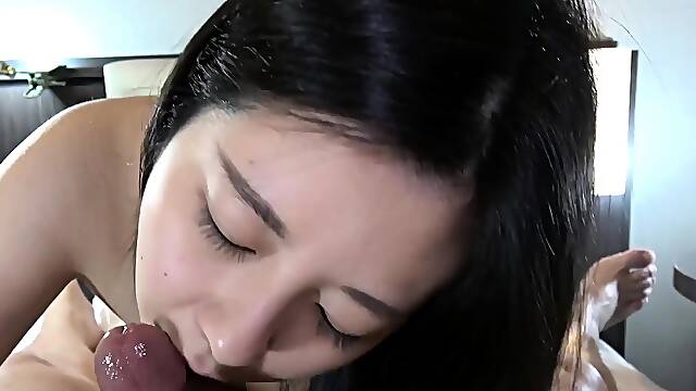 Cute Japanese MILF Passionate Sex Ends With Creampie