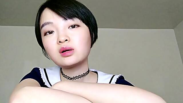 Young oriental queen takes on a couple of slaves