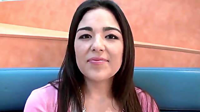 While cruising the local shopping mall the boys happened upon an Asian cutie. Shes shy, though, so it took time to break her in. But the folks at Reality Kings never fail.