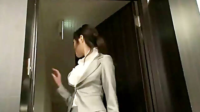 Japanese Lesbians kiss and battle in Magazine Edition