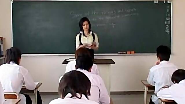 20 Bijin Haafu English Female Teacher Ozawa Maria running fire Creampie