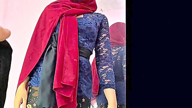 Fitting Hijab Kebaya dress With Thai Maid