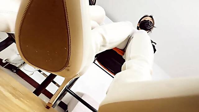 LCT_XG397f XG Lin Double S white Boots and white Pantyhose feet CBTrample ejaculation 2F f [Whole-body perspective]