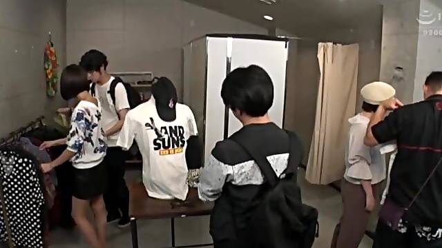 Japanese slut Harusaki Ryou takes a delicious dick in her mouth