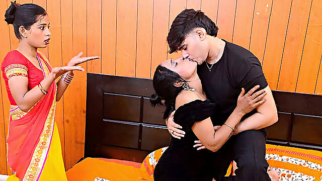 Husband Cheating with Wife and Sex with Indian Girlfriend